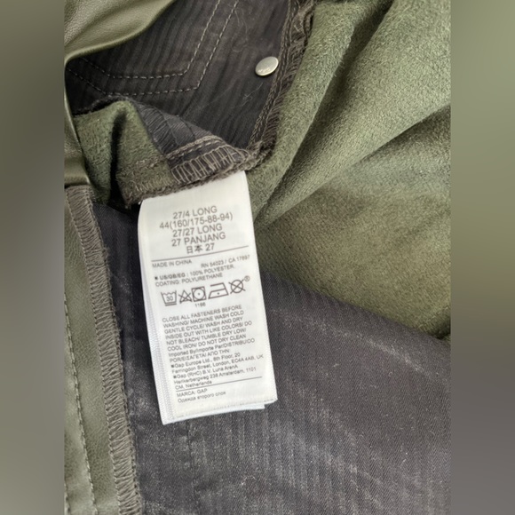 GAP faux leather pants. Dark green. Size 27 long. - Picture 6 of 7